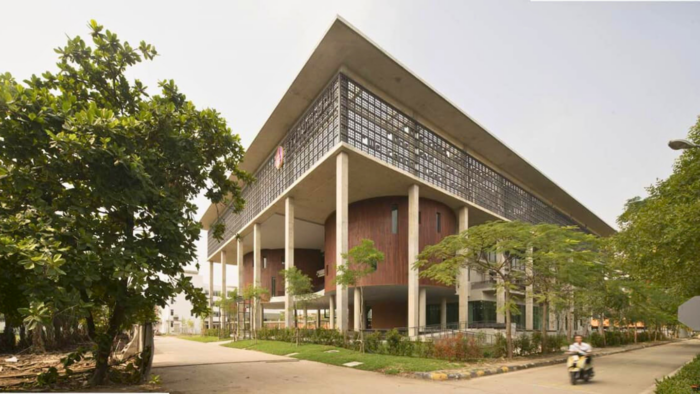 Siri Witthayalak Building: A Symbol of Learning and Sustainability, Honoured with an ASEAN Energy Efficiency Award